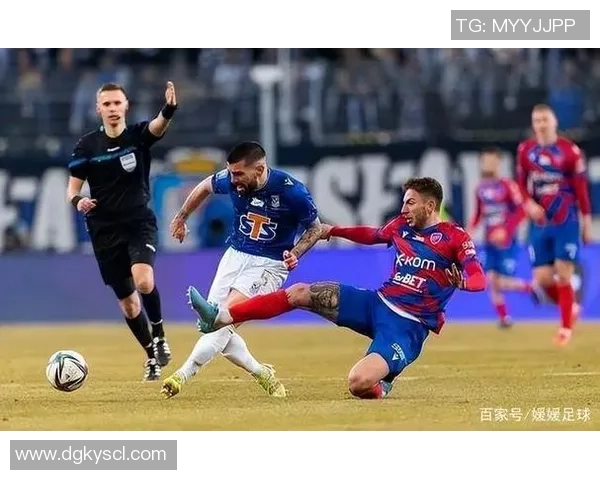 休斯顿迪纳摩与达拉斯FC激战正酣精彩赛事回顾与分析